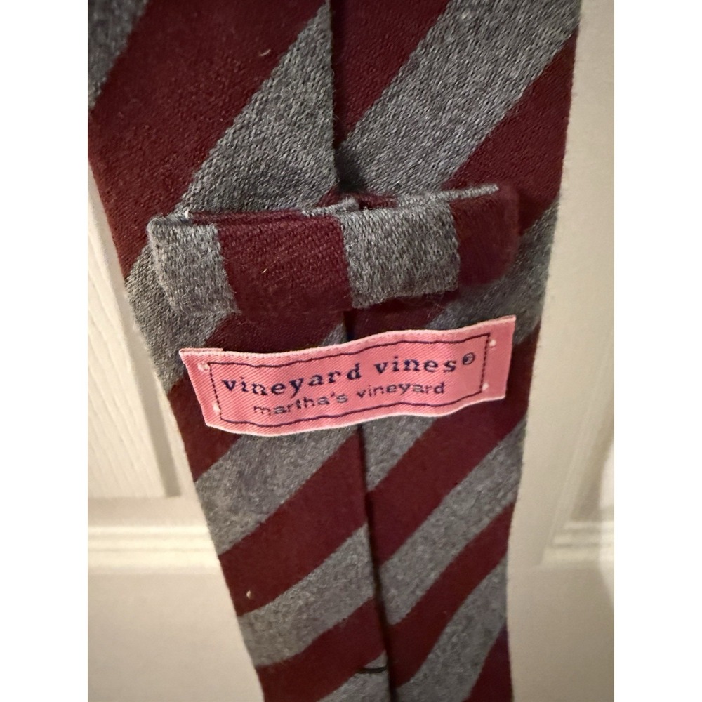 Vineyard Vines Heathered Grey Maroon Striped Wool Tie Shep & Ian NWT - Picture 2 of 6